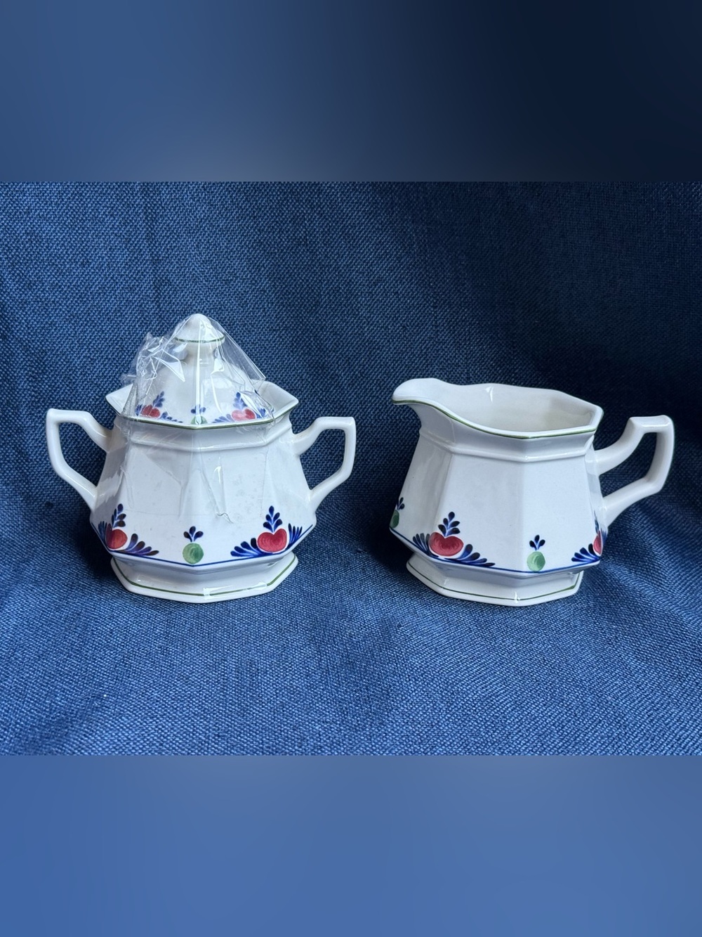 Vintage 1970s Adams Veruschka Real English Ironstone Sugar Bowl & Creamer Set